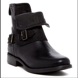 UGG Cybele Leather ankle boot.